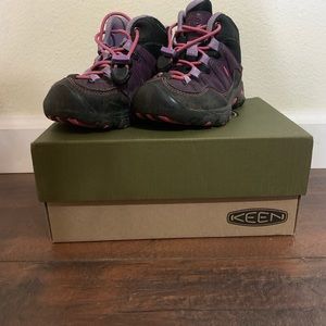 Toddler Keen Hiking Boots
